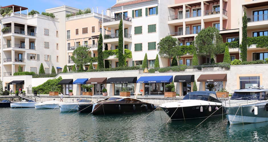 Boutiques and apartments in Porto Montenegro