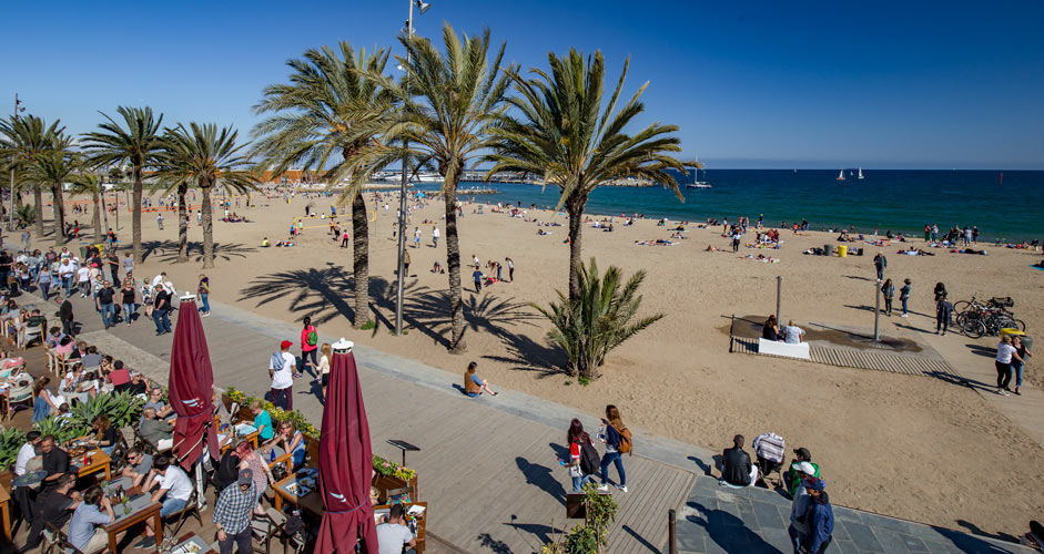 Somorrostro beach - Best Photo Spots in Barcelona