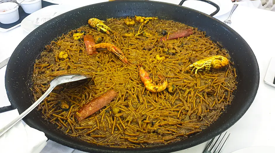 Fideua